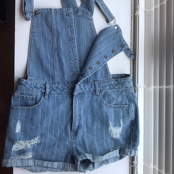 Overall Shorts - Picture 3 of 3